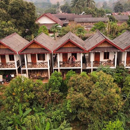 Sunset Bungalows & Gh Muang Ngoi Dış mekan fotoğraf