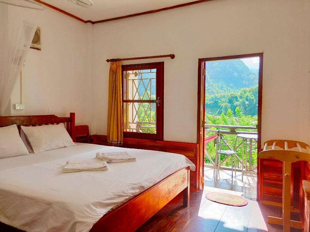 Sunset Bungalows & Gh Muang Ngoi Dış mekan fotoğraf