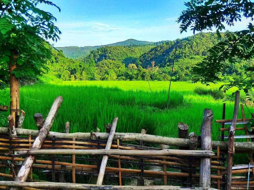Sunset Bungalows & Gh Muang Ngoi Dış mekan fotoğraf